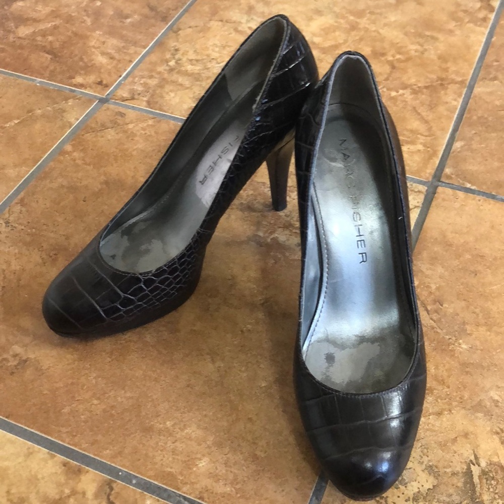 Marc Fisher Heels Dark Brown/Wine